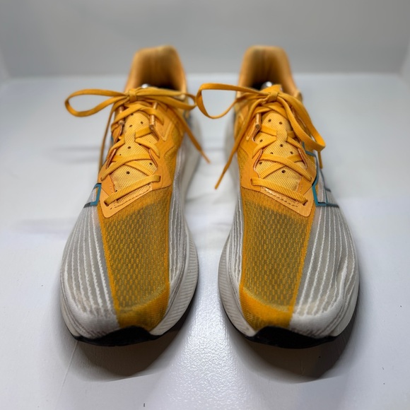 New Balance FuelCell Rebel v3 Running Shoes Yellow/Gold Men’s US 12.5 - Picture 3 of 10